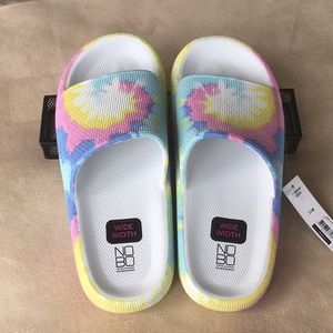 NOBO Woman’s Slides